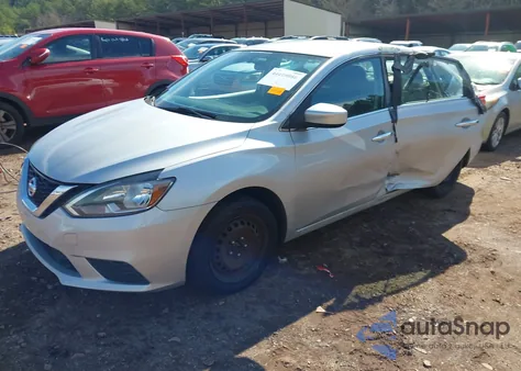 2018 Nissan Sentra S z USA, uszkodzony, nr VIN 3N1AB7AP9JY246252